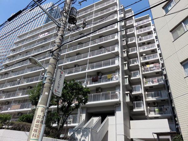 グローリア初穂御殿山の外観