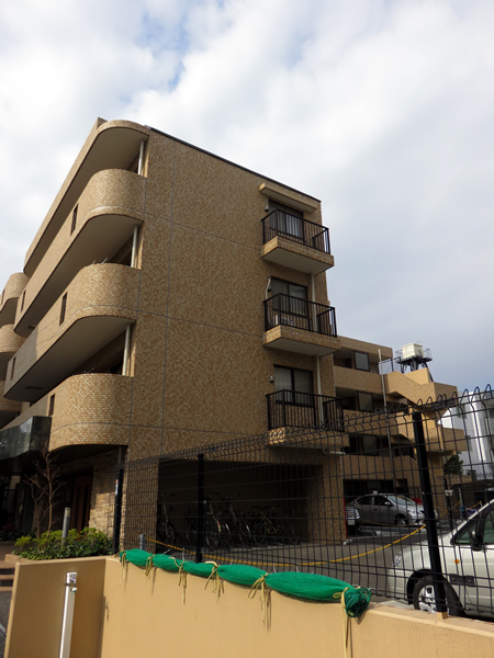 センチュリー藤が丘の外観