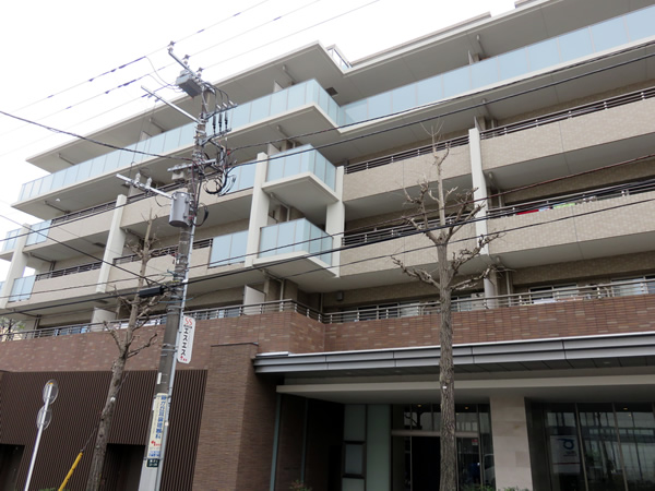 ドレッセ藤が丘の外観