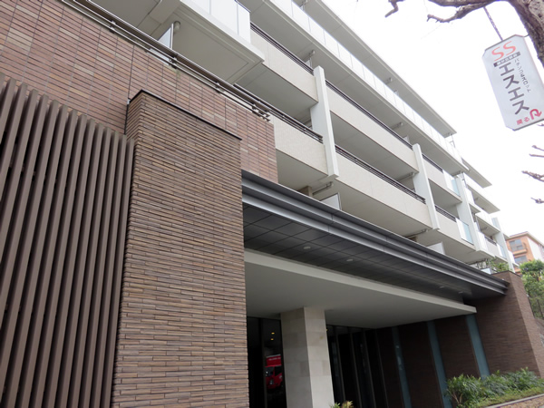 ドレッセ藤が丘の外観