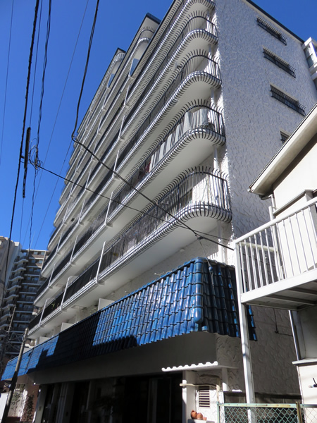 秀和第2八王子レジデンスの外観