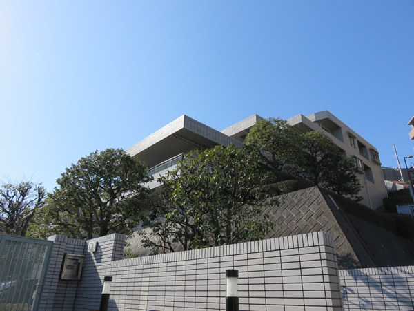 パークハイム新百合ヶ丘2番館の外観