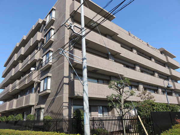 パークハイム新百合ヶ丘1番館の外観