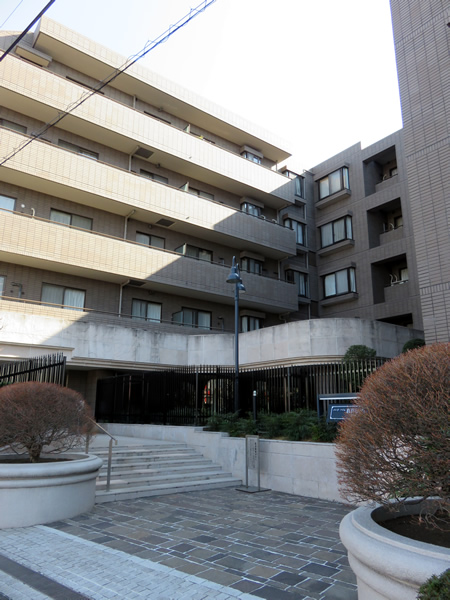 パークハイム新百合ヶ丘1番館の外観