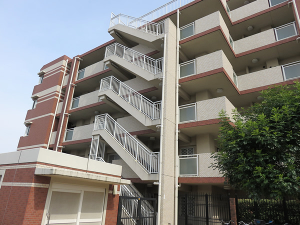 アデニウム町田の外観