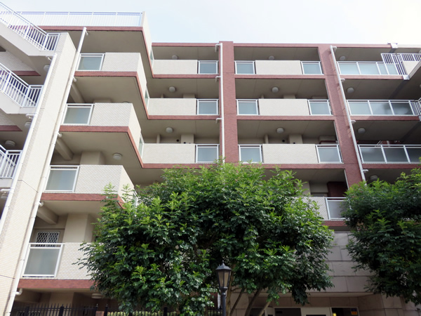 アデニウム町田の外観