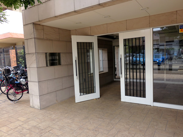 アデニウム町田の外観