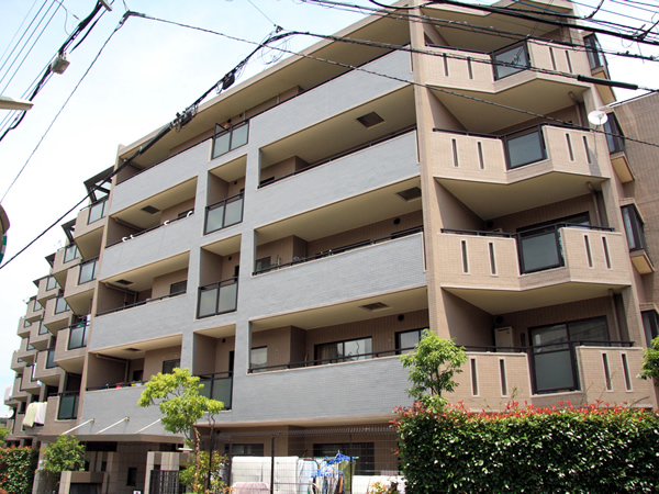 ライオンズガーデン梶が谷の外観