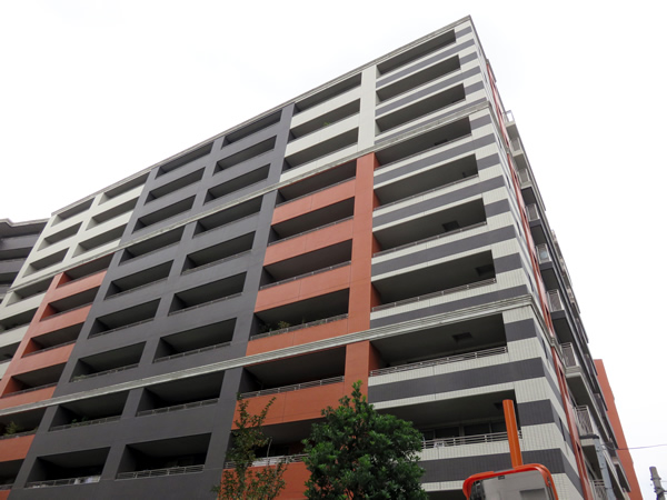 ライオンズステーションプラザ根岸ベイアークの外観