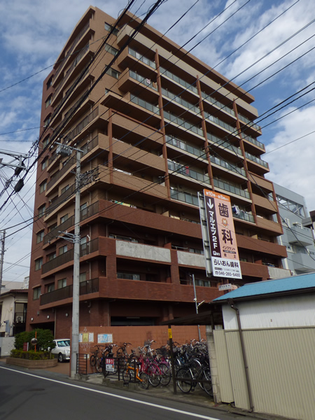 レクセルプラザ鶴間の外観