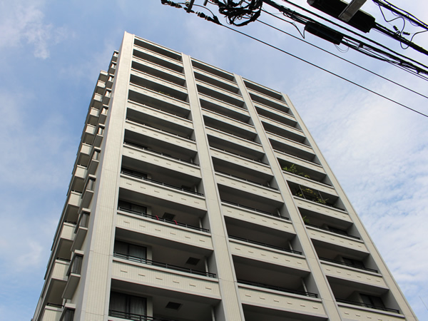 ナビウス川崎駅前の外観