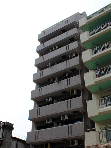 ネオマイム川崎本町の外観