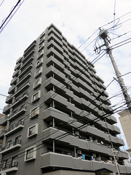 リーベスト本厚木の外観