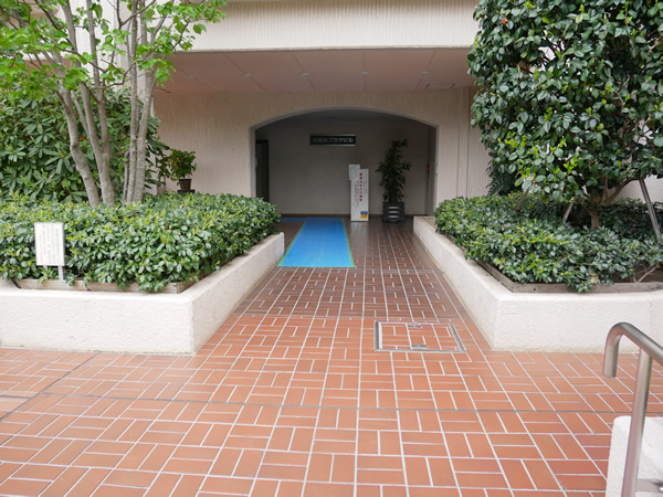 宮崎台プラザビルの外観