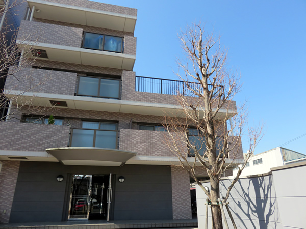 クイーンシティ町田の外観