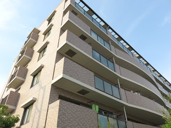 クイーンシティ町田の外観