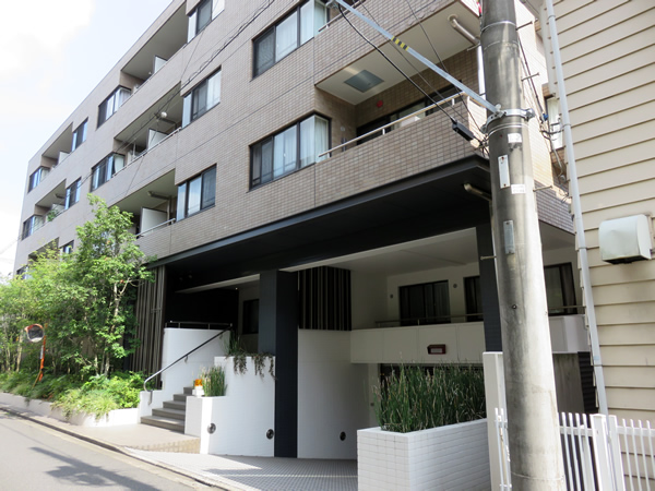 リノグラン東林間ブライトの外観