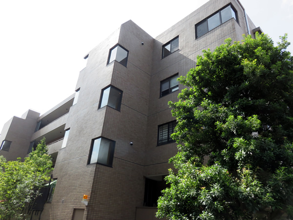 リノグラン東林間アリーナの外観