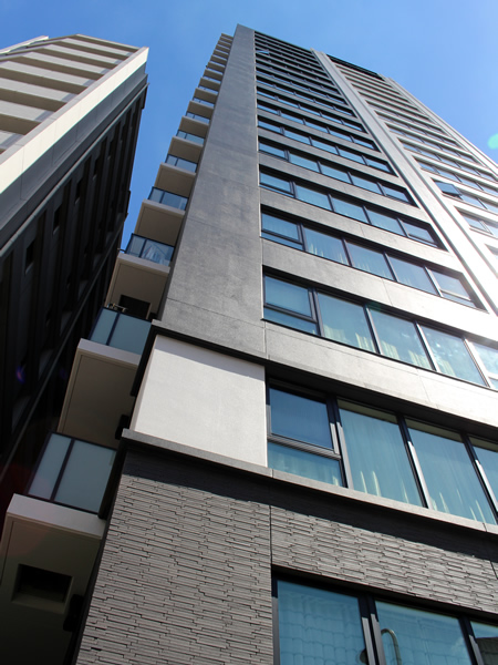 ダイレクトタワー池袋要町の外観