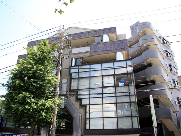 リーセントパレス宮崎の外観