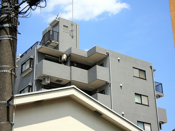 リーセントパレス宮崎の外観