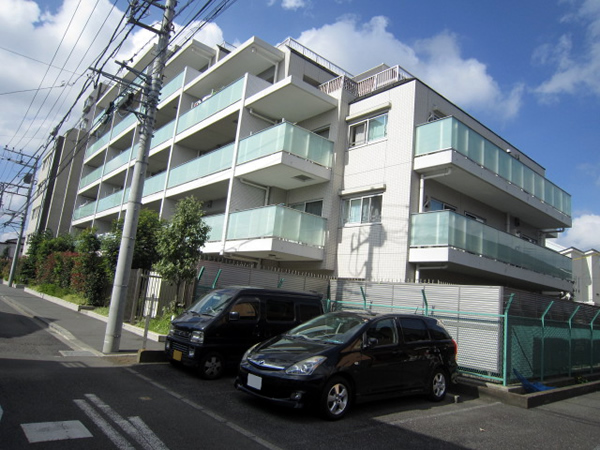 リーフィアレジデンス中央林間の外観