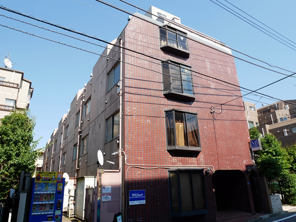 メゾンドバルセルの外観