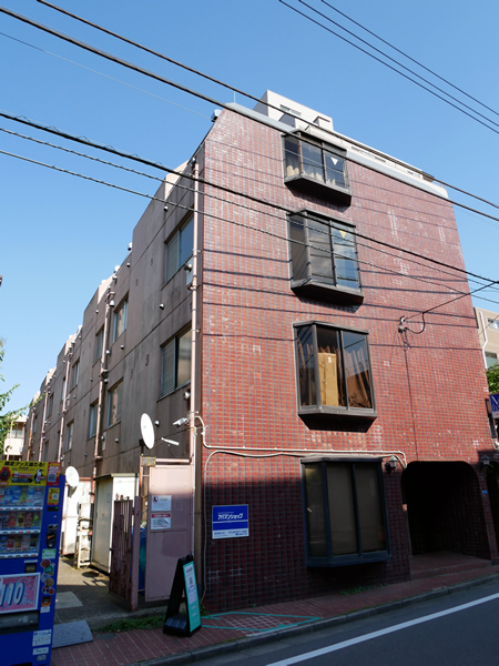 メゾンドバルセルの外観