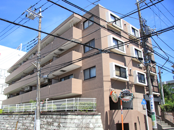 マイキャッスル梶ヶ谷ヒルズの外観