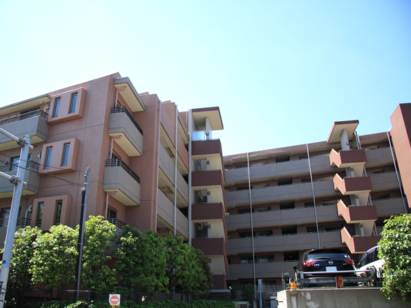 ヒルズ梶が谷姿見台の外観