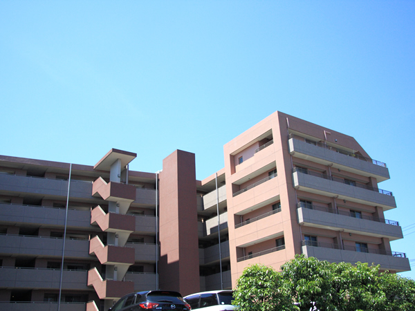 ヒルズ梶が谷姿見台の外観