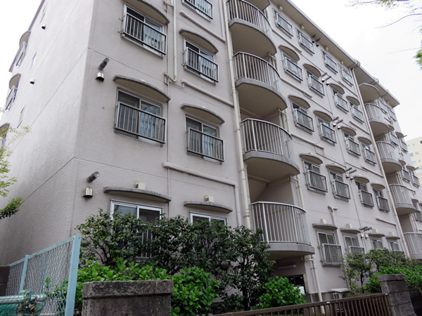 ユニライフ相模大野の外観