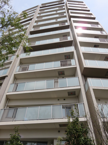 プラウド相模大野トレサージュの外観