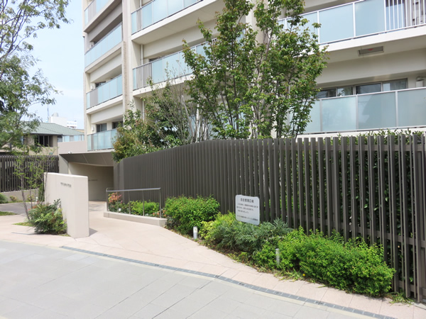 プラウド相模大野トレサージュの外観