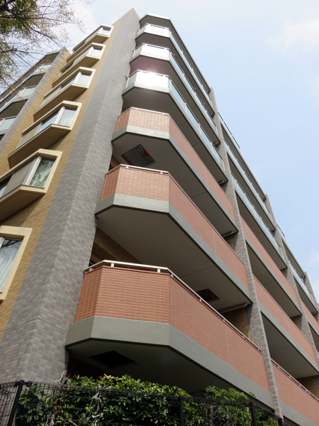 グリーンコート相模大野2番館の外観