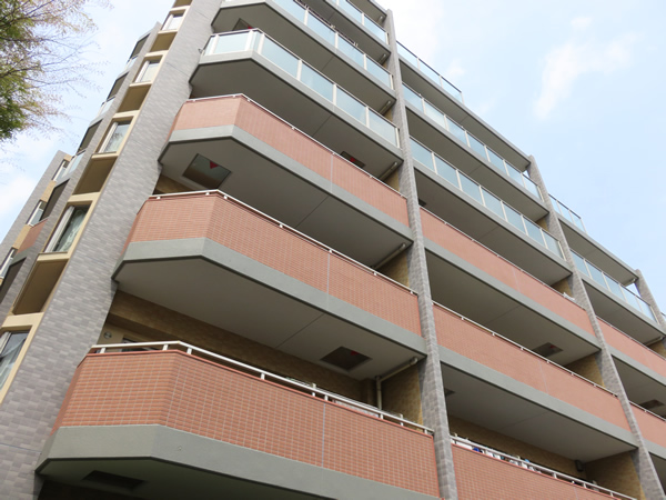 グリーンコート相模大野2番館の外観