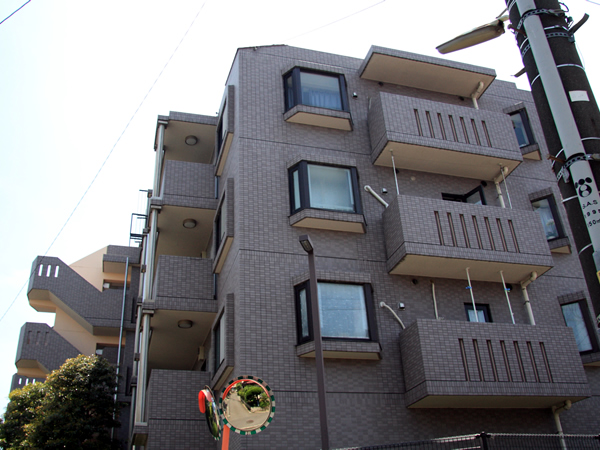 イトーピア梶ヶ谷パークサイドの外観