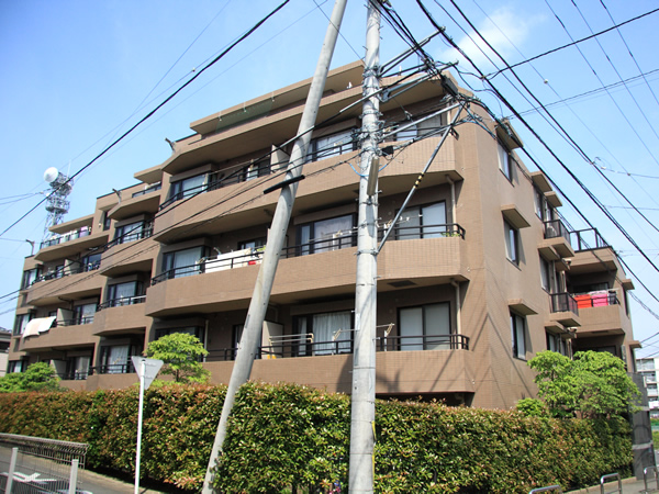 イトーピア梶ヶ谷グランディの外観