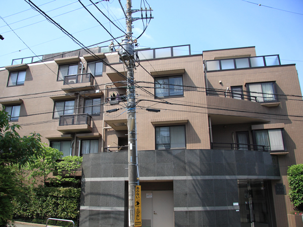 イトーピア梶ヶ谷グランディの外観