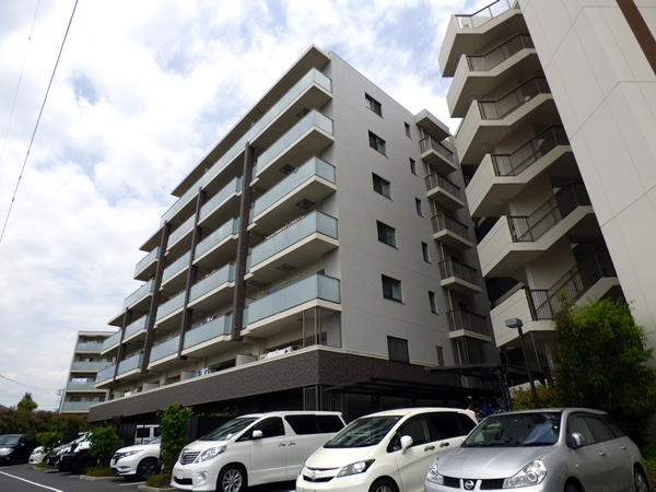 ソルスクエアメイツ中央林間の外観