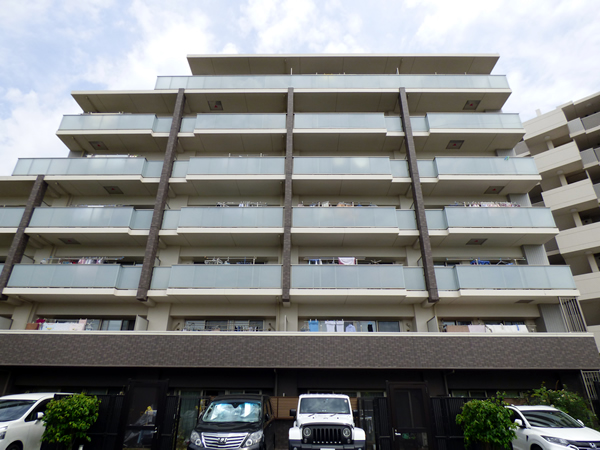 ソルスクエアメイツ中央林間の外観