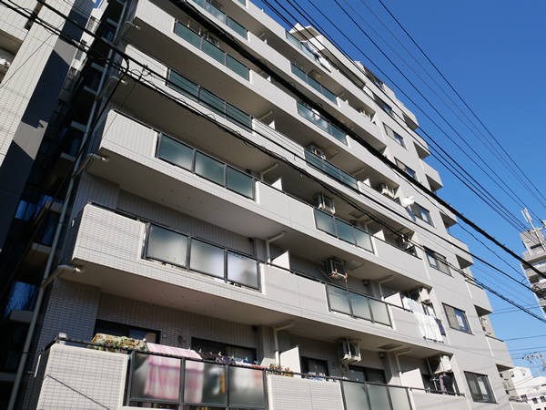 クリオ平塚10番館の外観