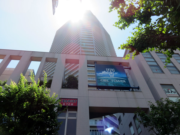 豊洲シエルタワーの外観