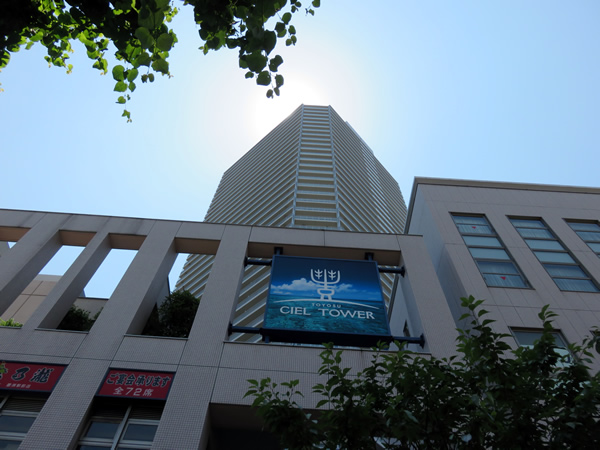 豊洲シエルタワーの外観