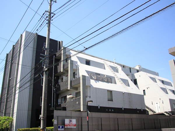 ステージグランデ宮崎台の外観