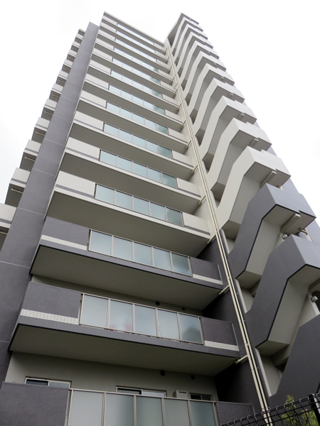 プレシス相模大野の外観