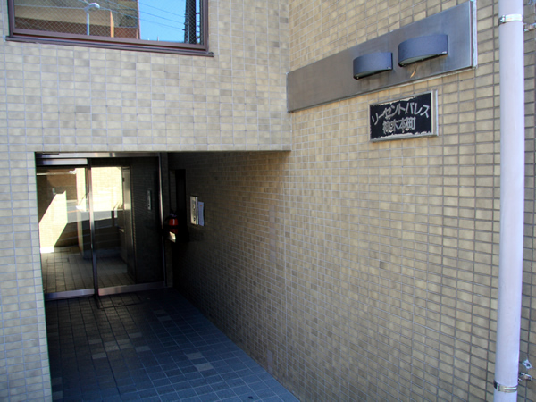 リーセントパレス神木本町の外観