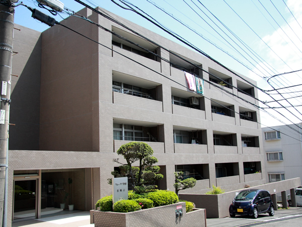 グローリア初穂宮崎台の外観