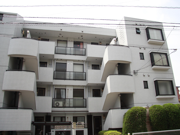 ニューウェルコート宮前平の外観