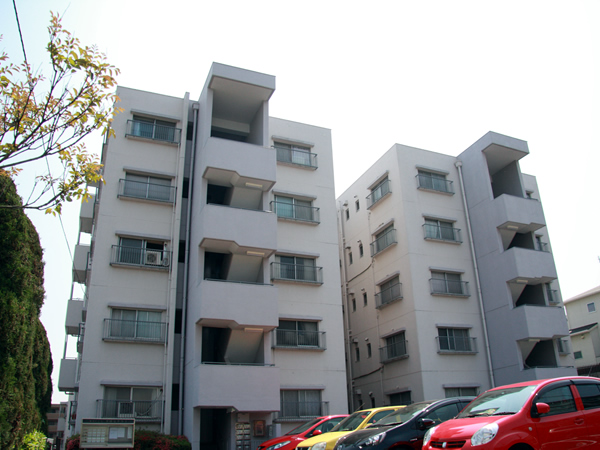 東急ドエル宮崎台テラスＡ棟の外観